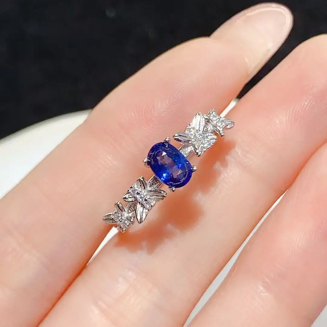 Modieuze ring met vlinderdesig - Ethnic Fashion Designers recensie en prijs