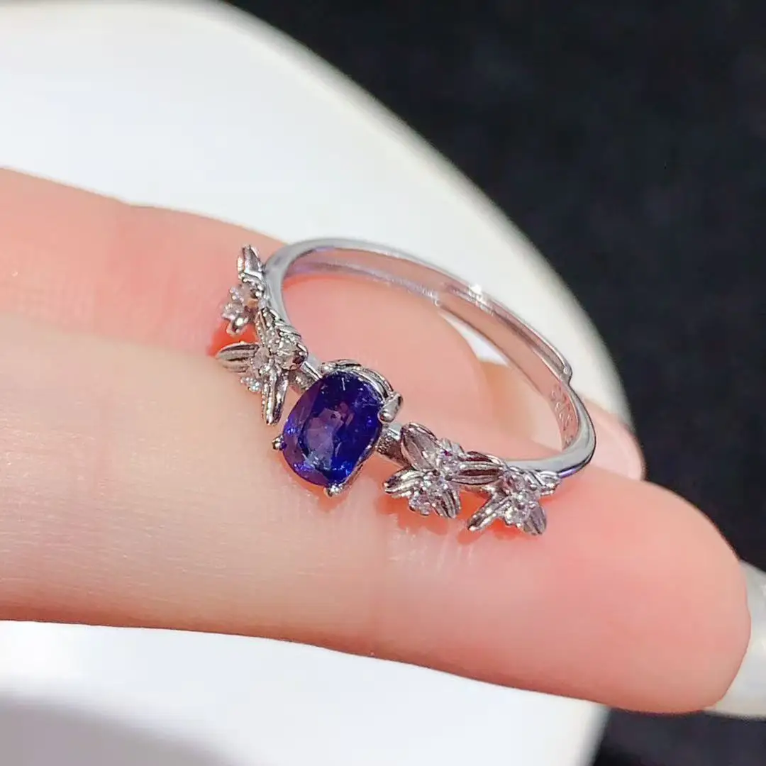 Modieuze ring met vlinderdesig - Ethnic Fashion Designers recensie en prijs